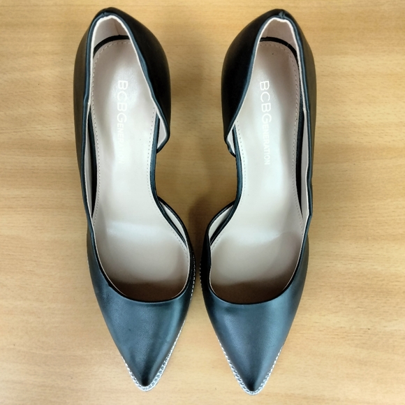 NWOT BCBGeneration Harnoy Vegan Leather D'Orsay Pointed Toe Pumps in Black - Picture 5 of 13